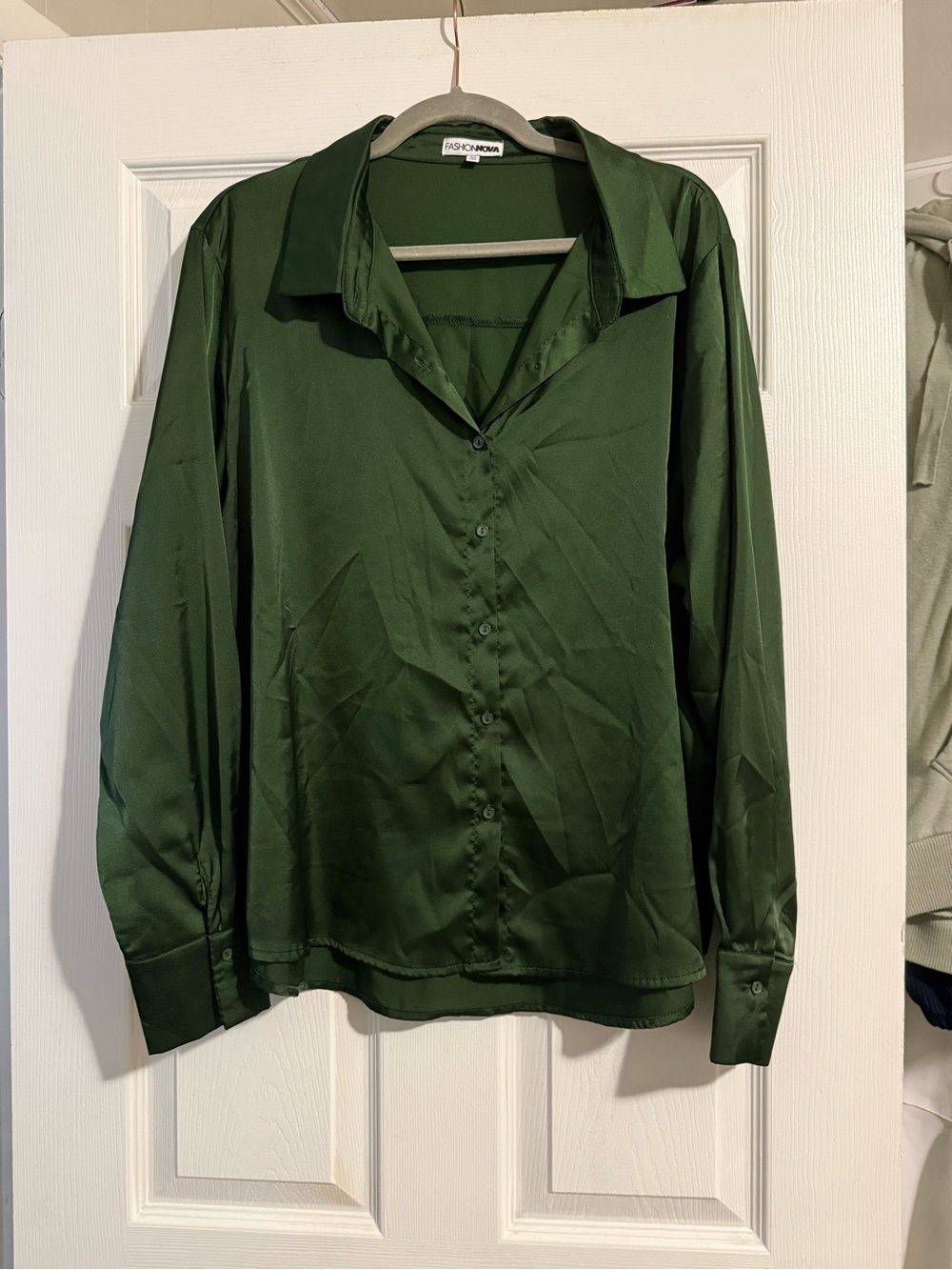 Fashion Nova Satin Button-Front Shirt in Deep Green